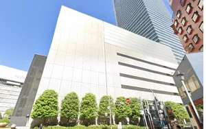 ミッドランドスクエア 車で6分