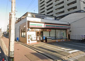 セブン-イレブン 福岡箱崎1丁目店まで徒歩6分