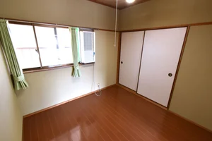 多機能にご利用可能なお部屋！　複数名でご利用でもお部屋があるのでプライベートな空間でお過ごしいただけます