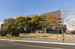 八代市役所まで車で11分