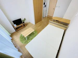 ベッドもコンセント付♪持ち込み可能なので自分好みのお部屋にできます♪♪