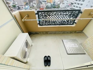 洗濯竿・スリッパ備え付☆入居中洗濯もできるので、コインランドリーに行かなくても大丈夫☆☆