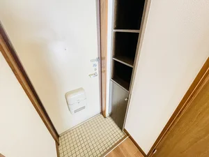 玄関にはシューズＢＯＸがございますので毎回片づけていただき、常に清潔な空間を保っていただくことが可能です♪