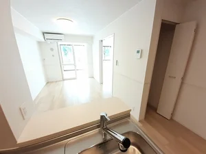 のマンスリーマンション・ウィークリーマンション「リバーサイドヒルズ　Ⅱ 102・洋室(No.839981)」メイン画像