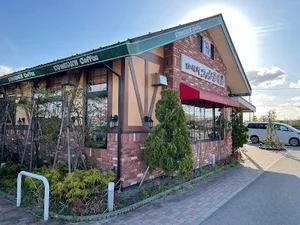 コメダ珈琲店 新高岡店まで車で3分