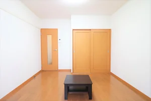 佛教大学紫野キャンパス周辺のマンスリーマンション・ウィークリーマンション「レオパレス七本松 202(No.858447)」メイン画像