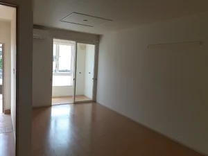 のマンスリーマンション・ウィークリーマンション「シャン・ド・フルールⅡ 102・洋室(No.859925)」メイン画像