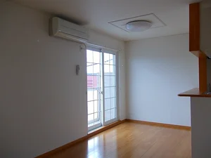 のマンスリーマンション・ウィークリーマンション「プリムロ－ズⅢ 201・洋室(No.860976)」メイン画像