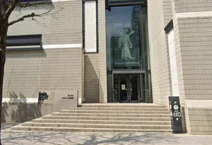 岡山市立オリエント美術館 車で8分