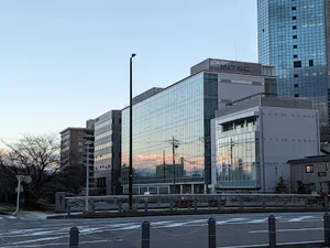 インテック本社前ビルまで徒歩8分