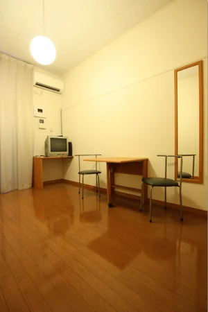 のマンスリーマンション・ウィークリーマンション「レオパレス舞浜 105(No.868226)」メイン画像