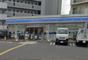 ローソン 草津野路九丁目店　徒歩１３分