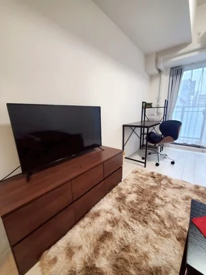 テレビ♪デスクもあって仕事もはかどります♪