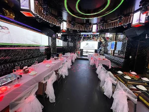 Zone5 . ベトナム香 レストラン ( Nhà hàng Hương việt )まで徒歩15分