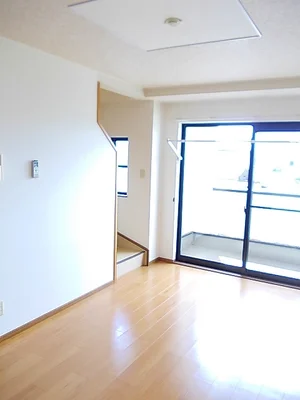 のマンスリーマンション・ウィークリーマンション「サンレージＫ 202・洋室(No.876699)」メイン画像