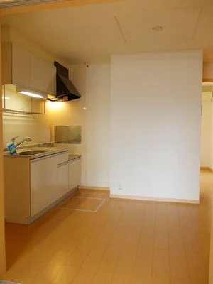 のマンスリーマンション・ウィークリーマンション「ランドルフⅡ 103・洋室(No.876705)」メイン画像