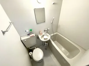 シャンプー・リンス・ボディソープ・風呂用洗剤・スポンジをご用意しておりますのでぜひご活用ください！米原駅前(滋賀)ウィークリーマンションでは7日以上から利用可能★