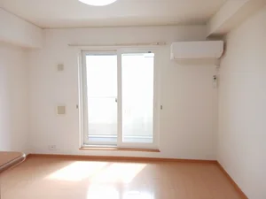 秋田県のマンスリーマンション・ウィークリーマンション「ブルス・ハープⅣ 202・洋室(No.890596)」メイン画像