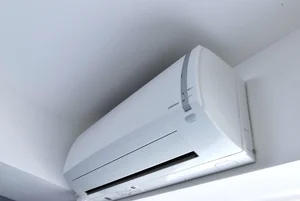 エアコン暖房付で室内環境を調整!