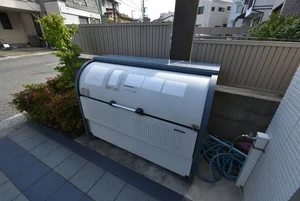 敷地内ゴミ捨て場あり!