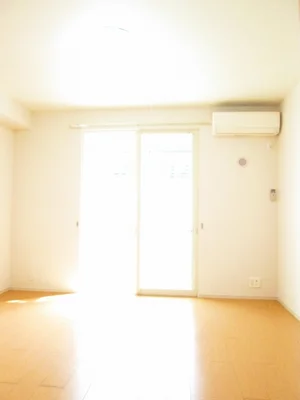 山形県のマンスリーマンション・ウィークリーマンション「プラシードⅡ 103・洋室(No.897303)」メイン画像