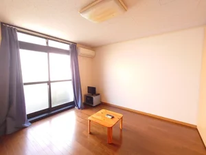 埼玉県のマンスリーマンション・ウィークリーマンション「レオパレスＣｙｐｅｒｕｓ 304(No.907666)」メイン画像