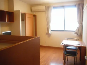 平成国際大学周辺のマンスリーマンション・ウィークリーマンション「レオパレスカームパレス 102(No.907945)」メイン画像