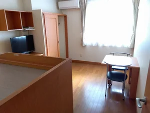 伊予三島駅（愛媛県）のマンスリーマンション・ウィークリーマンション「レオパレスラクティ 111(No.917598)」メイン画像