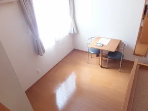 のマンスリーマンション・ウィークリーマンション「レオパレスウッド　ワーク 103(No.940951)」メイン画像