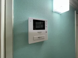 TVモニターホン付きで本人確認可能!