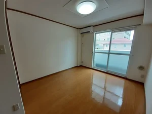 山形駅（山形県）のマンスリーマンション・ウィークリーマンション「メゾン・ラフィーネ 203・洋室(No.946097)」メイン画像