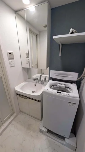 独立洗面台付き♪洗濯機も♪