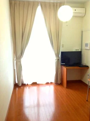 共栄大学周辺のマンスリーマンション・ウィークリーマンション「レオパレスＲＩＶＥＲＳＡＮＤ 108(No.949467)」メイン画像