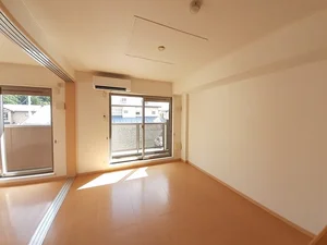 のマンスリーマンション・ウィークリーマンション「ルミナーレ松波 201・洋室(No.949494)」メイン画像