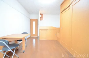 愛媛県のマンスリーマンション・ウィークリーマンション「レオパレスコンフォール・タナカ 102(No.959561)」メイン画像