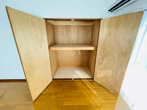 収納スペースも広く、長期滞在でも安心！！嬉しいポール付☆☆