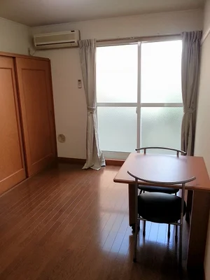 埼玉県のマンスリーマンション・ウィークリーマンション「レオパレスパインマノワール 111(No.968754)」メイン画像