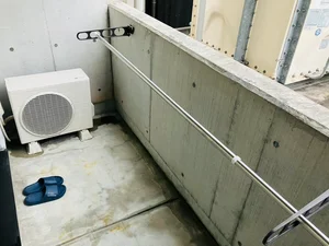 洗濯竿・スリッパ備え付☆入居中洗濯もできるので、コインランドリーに行かなくても大丈夫☆☆