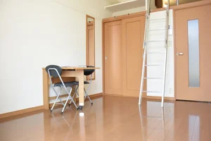 桃山台駅（大阪府）のマンスリーマンション・ウィークリーマンション「レオパレスブリエ 201(No.976823)」メイン画像