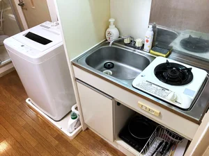 システムキッチン　調理器具や備品などあり！