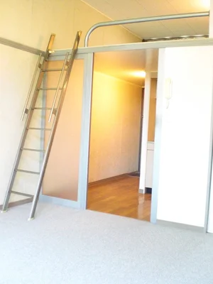 のマンスリーマンション・ウィークリーマンション「レオパレスアクアマリン 201(No.978763)」メイン画像