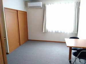 社会医療法人財団大樹会総合病院回生病院周辺のマンスリーマンション・ウィークリーマンション「レオパレスキララ 205(No.979742)」メイン画像