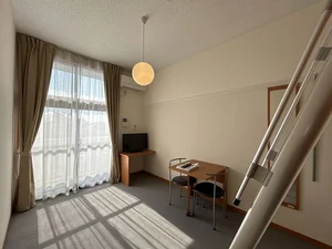 のマンスリーマンション・ウィークリーマンション「レオパレスグランプラス 304(No.983494)」メイン画像