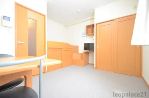 のマンスリーマンション・ウィークリーマンション「レオパレスポム・ド・テール 203(No.983698)」メイン画像