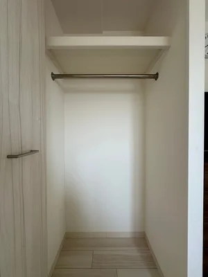 クローゼットの収納スペース良き♪