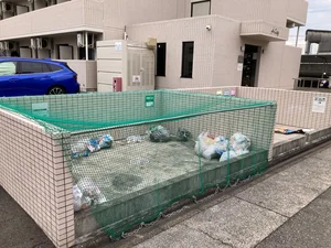 敷地内ゴミ捨て場あり!
