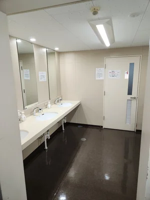 共用洗面所