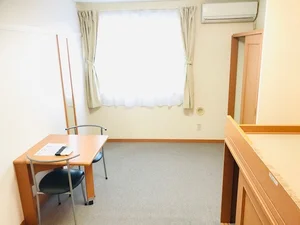 のマンスリーマンション・ウィークリーマンション「レオパレスカーサ　Ｔ 205(No.996006)」メイン画像