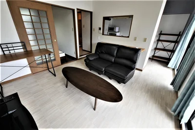 stay@万徳DX★stay@万徳の１ＬＤＫのデラックスタイプ★佐世保市役所・合同庁舎等、官公庁へのアクセス良好です★