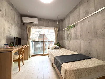 🔷🔹🔸🔶⭐駅徒歩7分⭐おしゃれな内装⭐音が気になりにくい鉄骨造⭐【禁煙&Wi-Fi無料】⭐🔶🔸🔹🔷「K2」